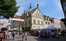 Tallinn City Apartments - Town Hall Square